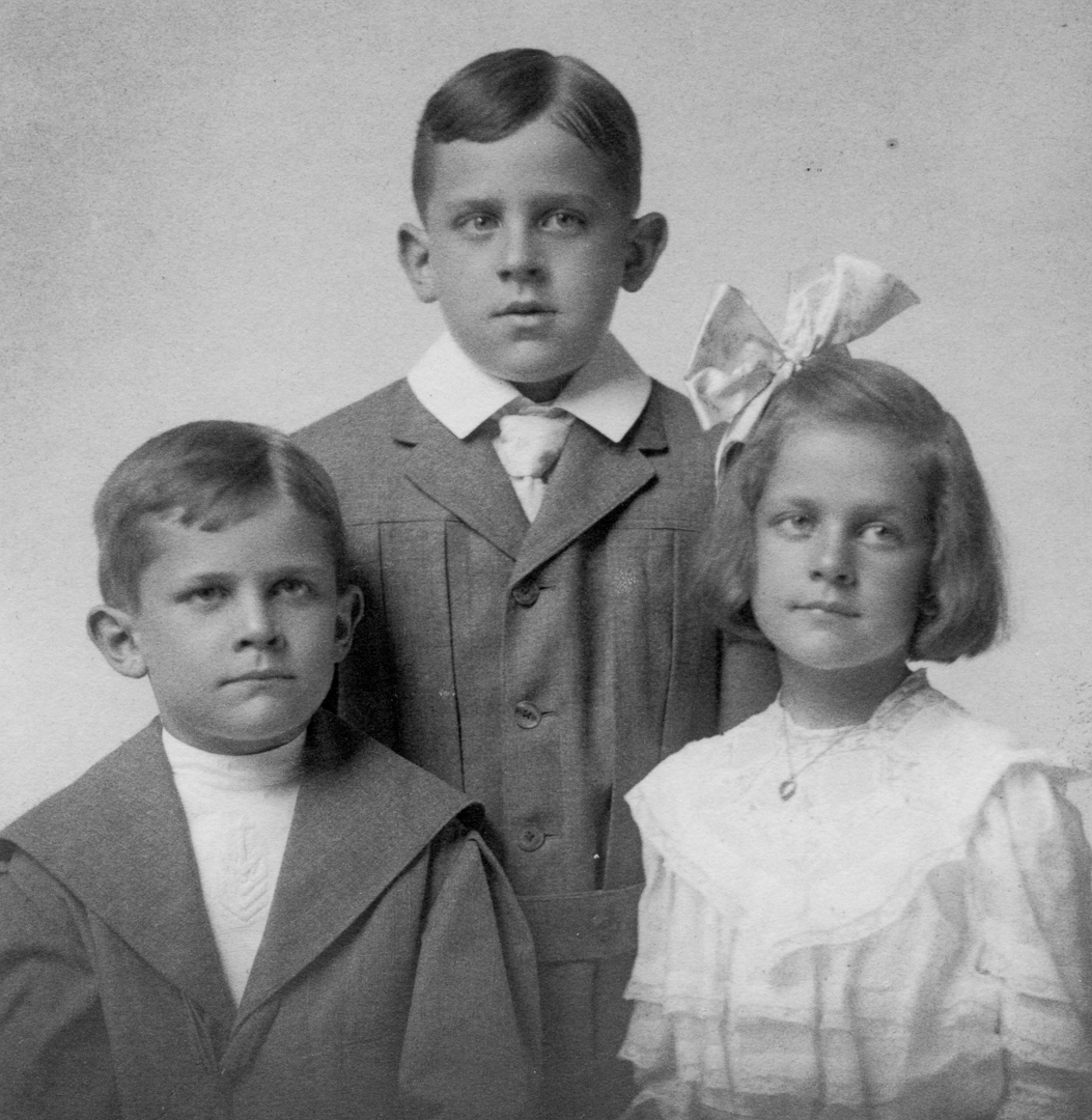 Dexter, Homer & Helen Ashley