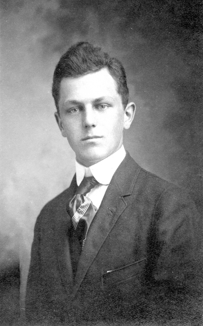 Walter Barnes Fred (Junior)