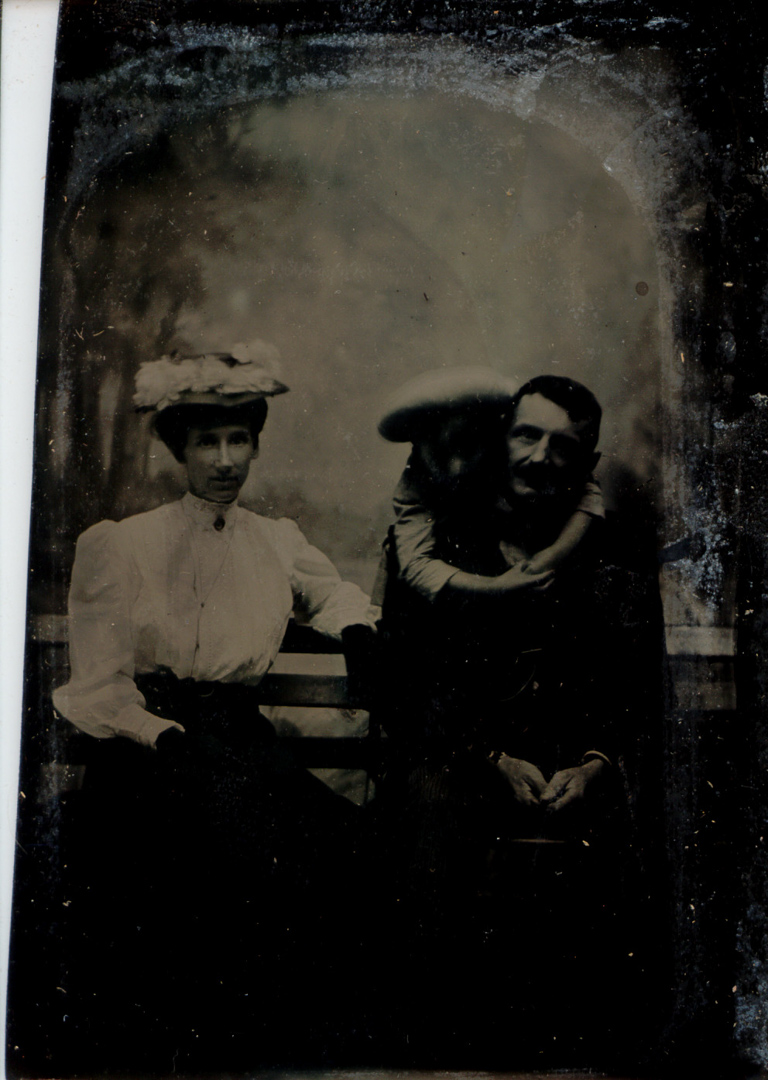 [Henry & Alice McManus with son Clyde]