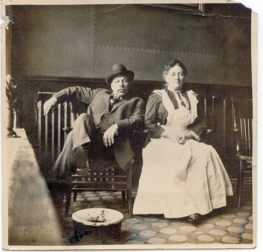 [probably William W. & Margaret Ellen Grace Swalley]